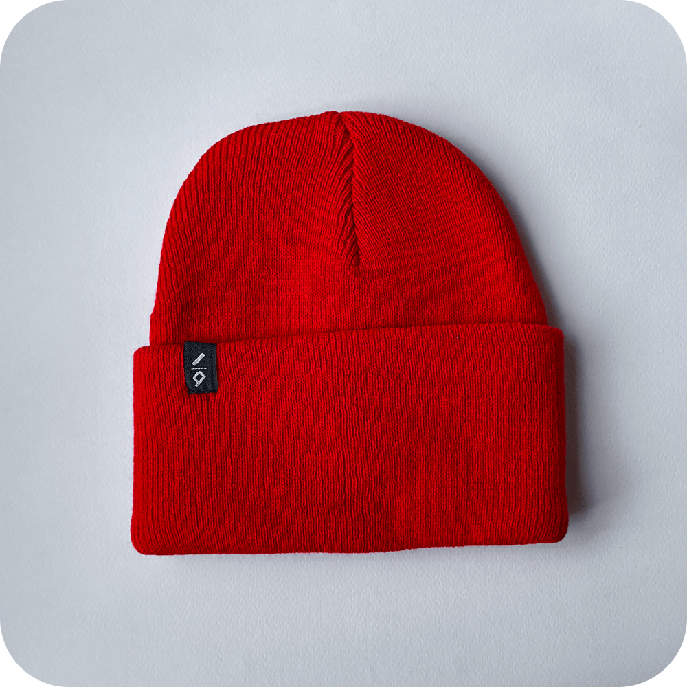 کلاه بافت قرمز